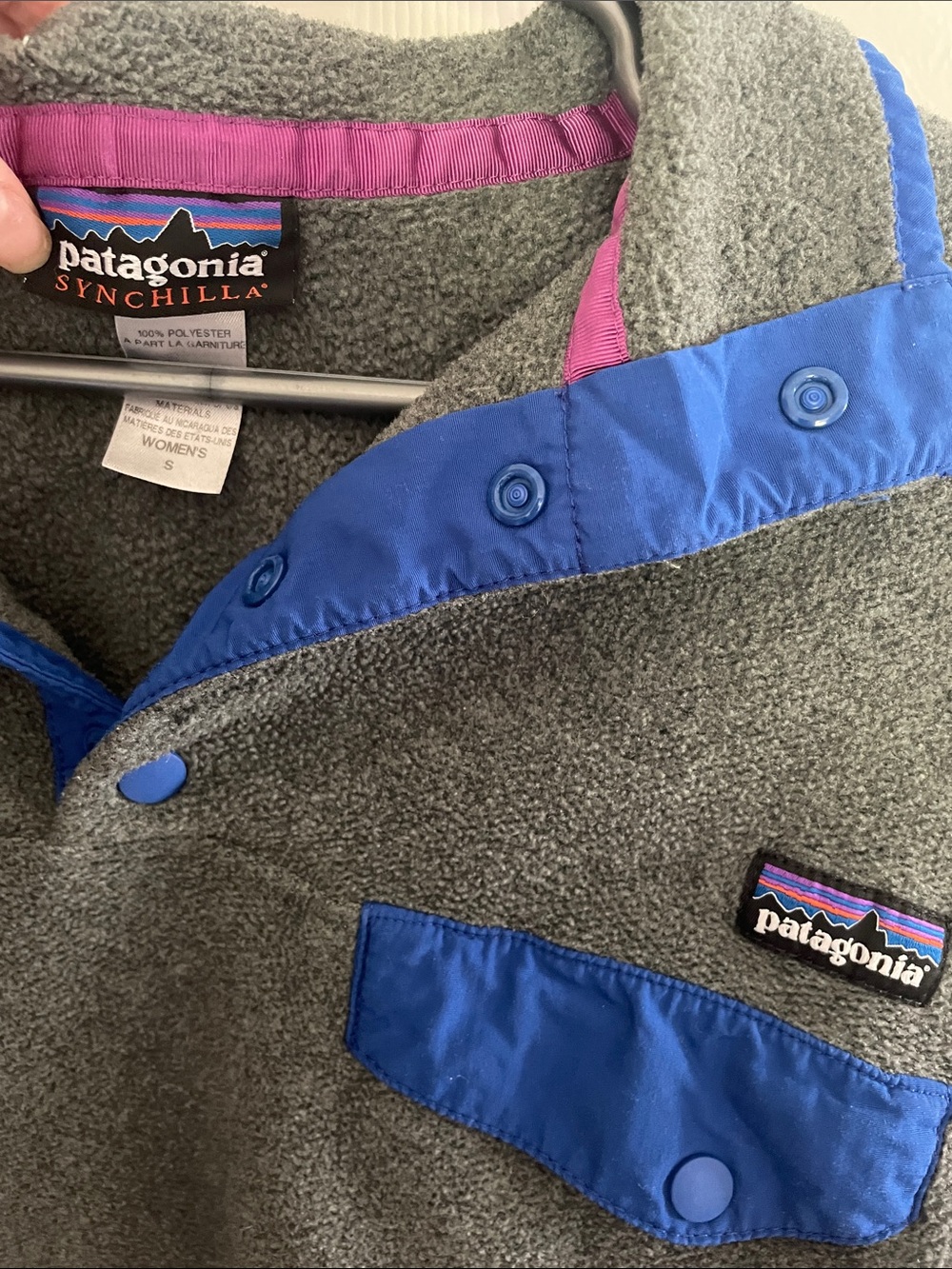 Patagonia Women’s Gray Crewneck with Blue Trim and Pink Inner Collar - Picture 2 of 3